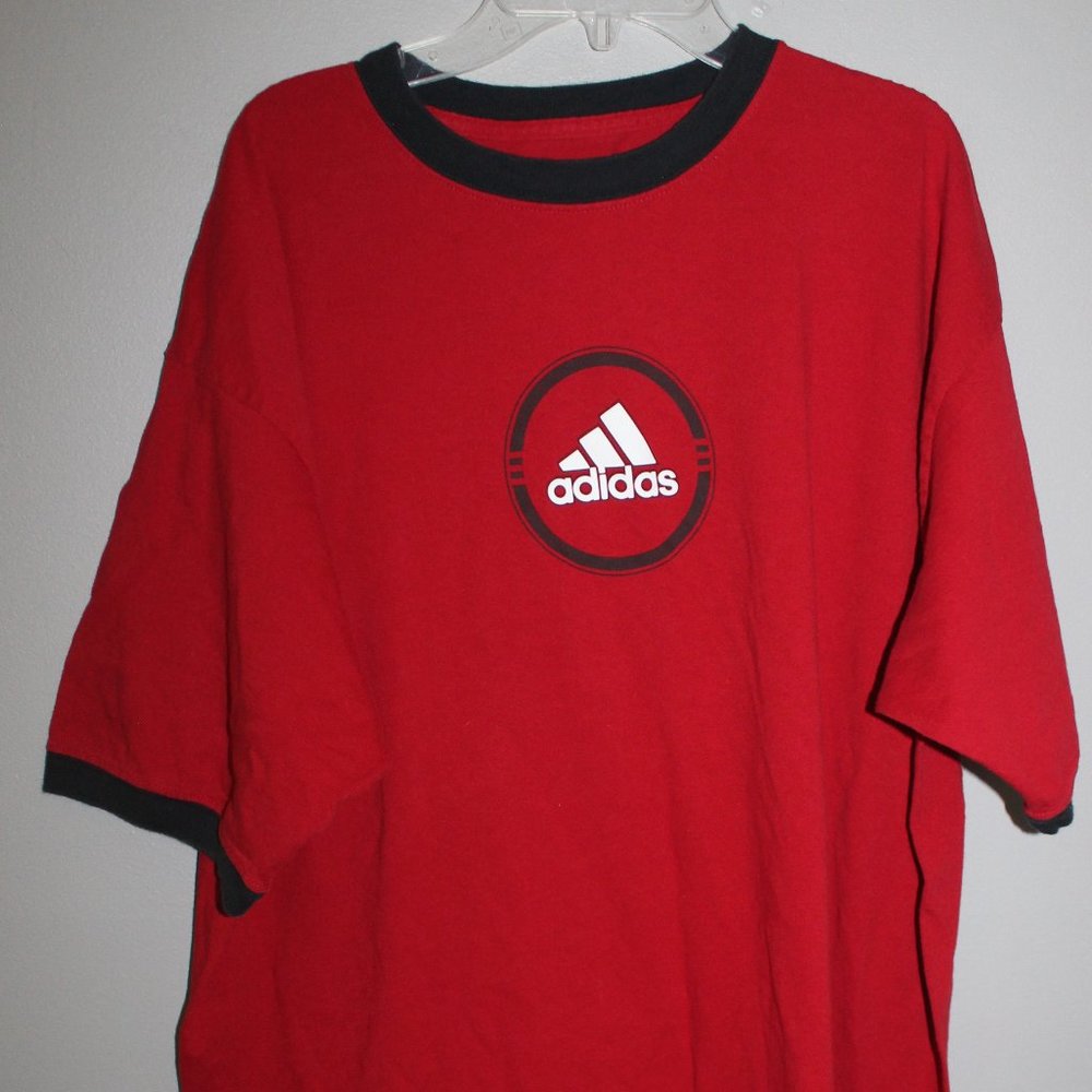 VINTAGE ADIDAS MEN'S RED SHORT SLEEVE T-SHIRT XL